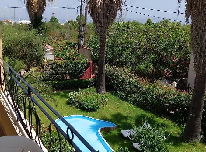 Il Mirto 아파트호텔 레프킴미